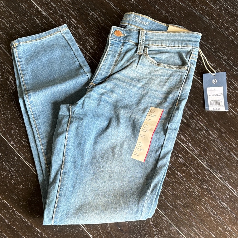 Universal Thread Mid Rise Skinny Jeans in Light Blue